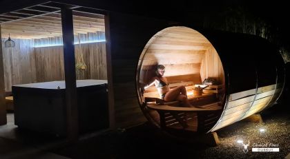 Wellness by night in Chalet Faro Durbuy sauna en jacuzzi